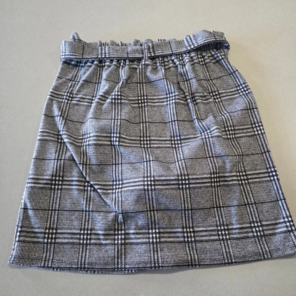 Downeast Plaid Button Front Paperbag Waist Mini Skirt Black White XL‎